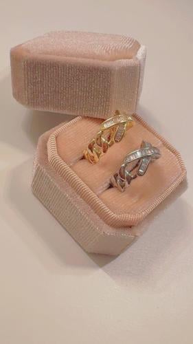 خاتم X مطلي بماء الذهب