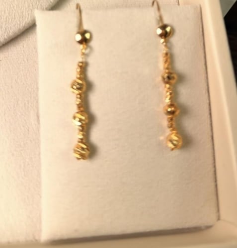 طقم دوريكا ناعم ثلاث قطع بديل الذهب مطلي ذهب .