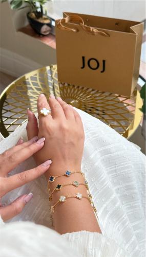 أساور ميني مستوحاه من ماركة مطليه مختومه .