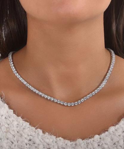 عقد التنس المشهور