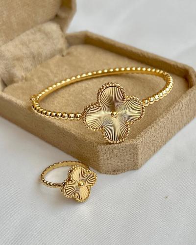 طقم إسوارة مع خاتم مستوحى من ماركة مطلية ذهب