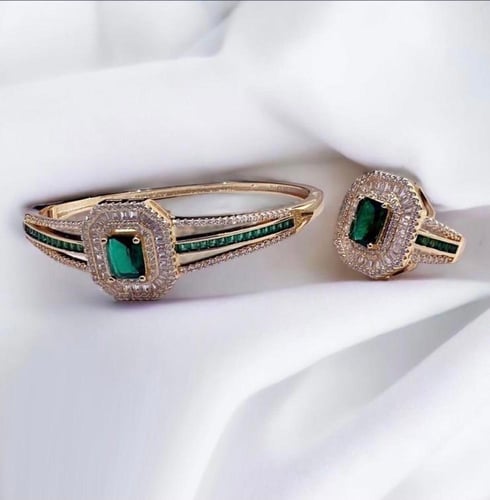 طقم إسوارة مع خاتم دقة الألماس