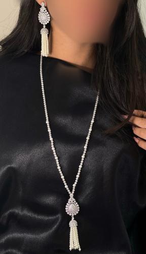 طقم زركون فضي فخم مطلي بالذهب .