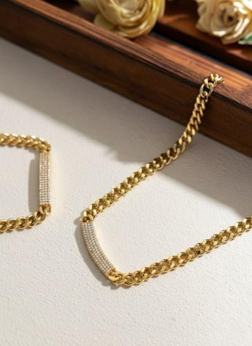 طقم البلاك المطلي بالذهب مؤالف من قطعتين سلسال مع...