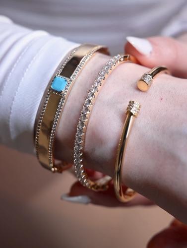 سيت الفخامة الماسية مطلي بالذهب .