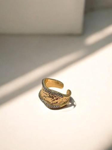 خاتم بريق الثنائي مطلي ذهب عيار 14 .