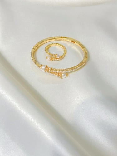 طقم مطلي ( أسوارة + خاتم ) ومزينه باللولو