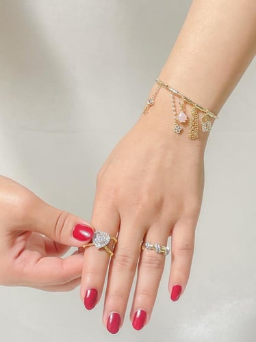 اسوارة مطلية متعددة تعليقات