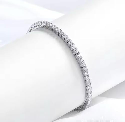 إسوارة التنس المشهوره مطلي بالذهب .