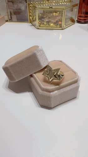 خاتم النجمة المطلي ذهب