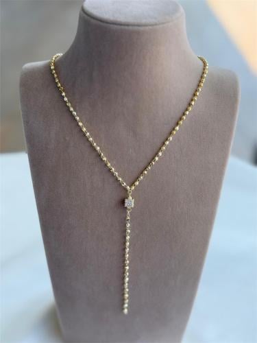 سلسال أنيق مطلي ذهب عيار 14 .