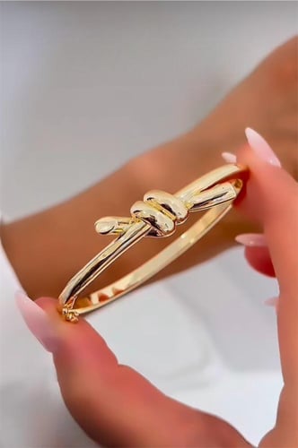 إسوارة مطليه ذهب