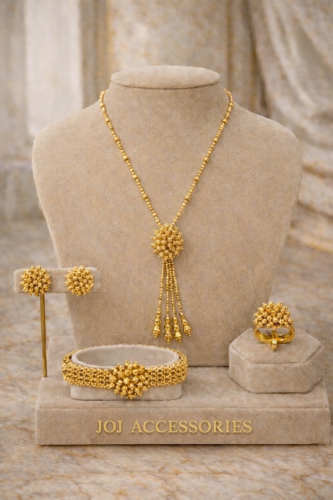 طقم بديل ذهب فاخر بتصميم زهري ملكي .