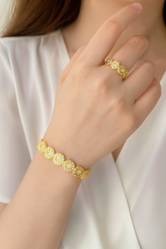 طقم إسوارة مع خاتم لأنوثة براقه مفتوحه مطليه بالذه...