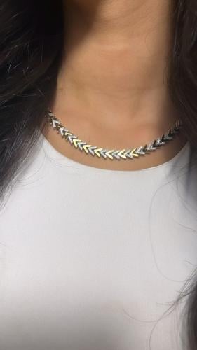 طقم مثلثات مطلي بماء الذهب ومزين بالزريكون