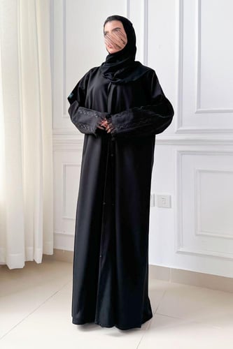 عباية كريب بتطريز اسود