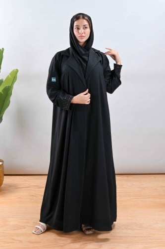 عباية كريب بتطريز يدوي اسود على الاكمام