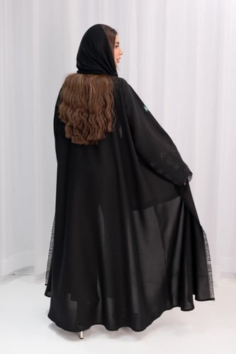 عباية كريب بفصوص على الاكمام