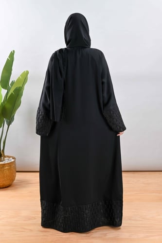 عباية كريب ناعم بتطريز يدوي اسود