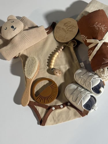 مجموعة هدايا مولود 9 قطع