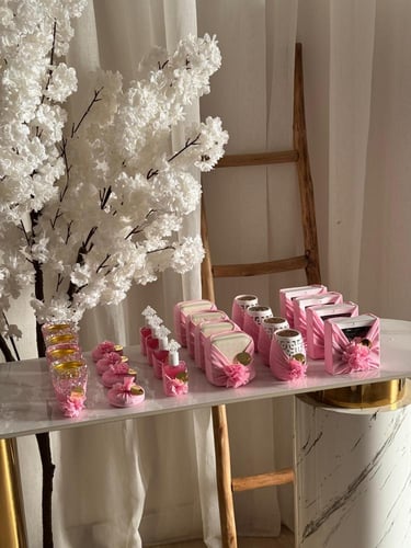 عرض 24 قطعة توزيعات