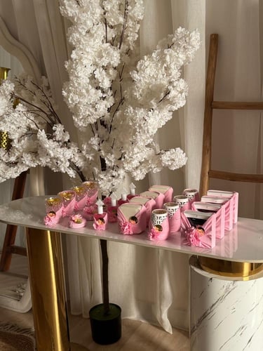 عرض 24 قطعة توزيعات