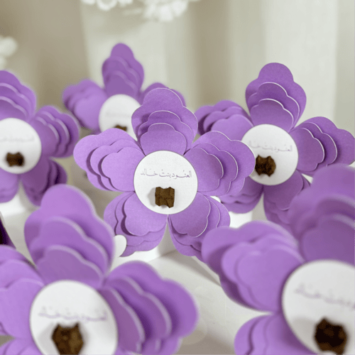 توزيعات العود بشكل وردة عدد 10