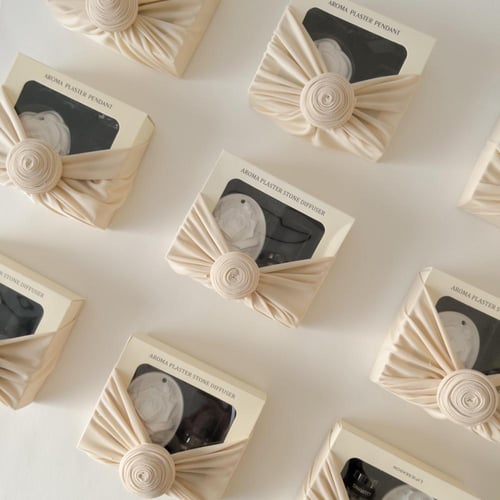 فواحة وتعليقة سيارة