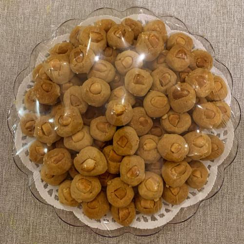 كيلو غريبة باللوز