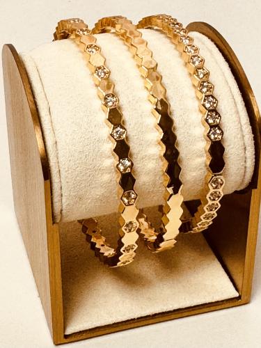 طقم 3 اساور و3خواتم شوميه