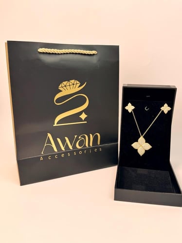 طقم سلسال سبحه ذهبي مستوحى من روبيرتو كوين