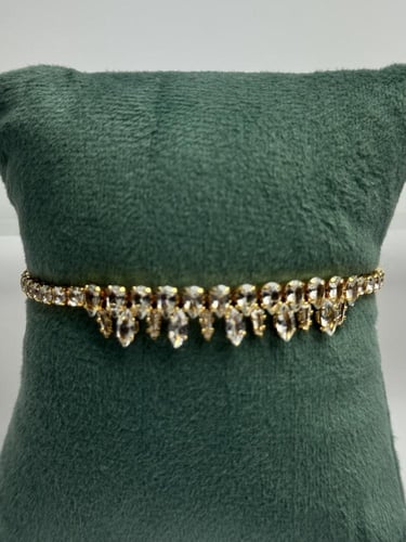 طقم ذهبي بتصميم نجمة فاخرة