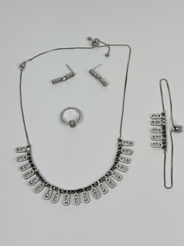 طقم زركون مستوحى من ميسيكا