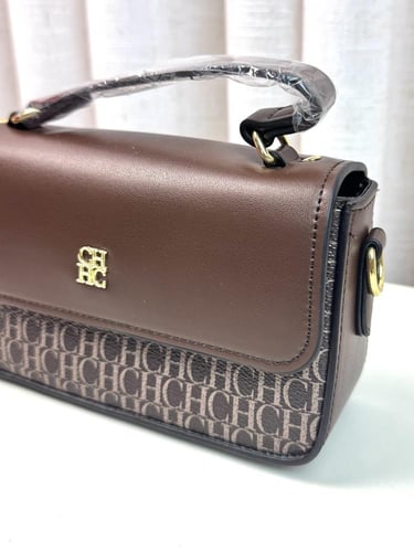 شنطه كارولينا هيريرا مع كامل ملحقاتها