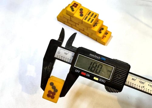 نصف طبق دومنه ابيض صك