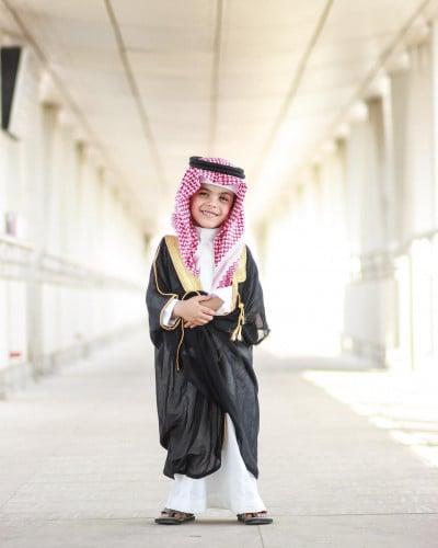 ثوب اطفال مع البشت