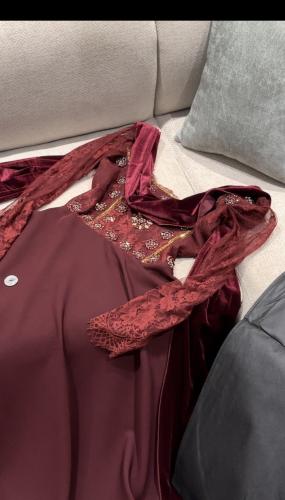 A flared dress made of crepe fabric, Huawei, with...