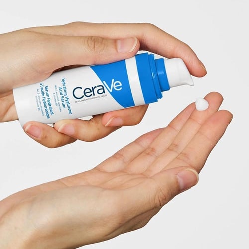 سيرافي سيروم ترطيب بحمض الهيالورونيك ٣٠ مل