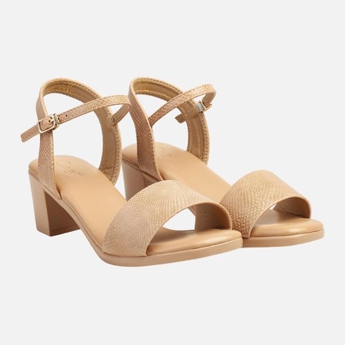 كعب كاجوال بألوان مختلفة