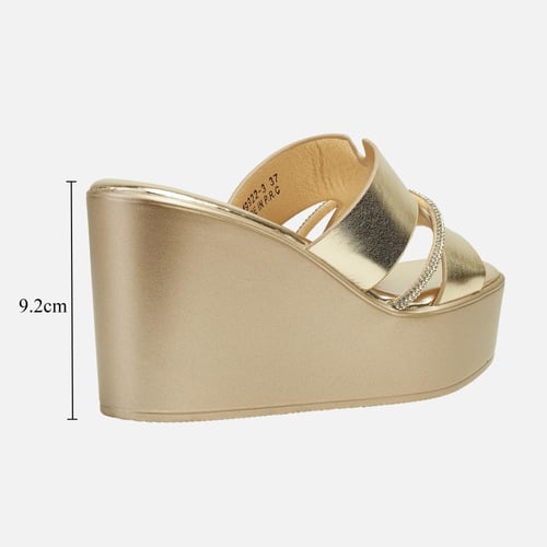 حذاء روكي بألوان مختلفة