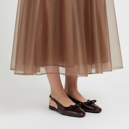 حذاء فلات بألوان مختلفة