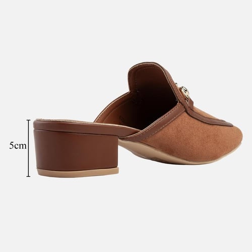 كعب كاجوال بألوان مختلفة