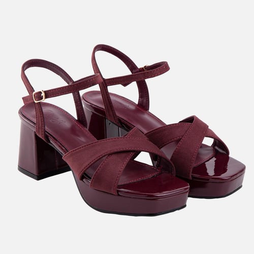 كعب كاجوال بألوان مختلفة