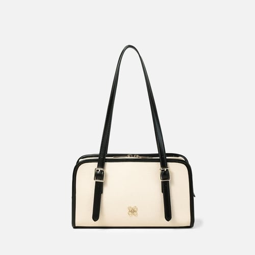 طقم كاجوال باللون الأسود