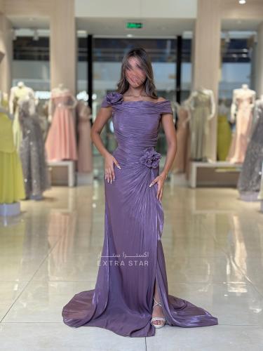 فستان موف درابيه مكشوف الأكتاف مزين بورود بارزة ول...