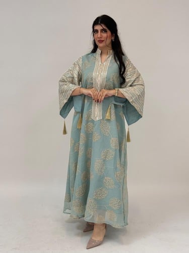 جلابيه انيقه بتطريز كامل