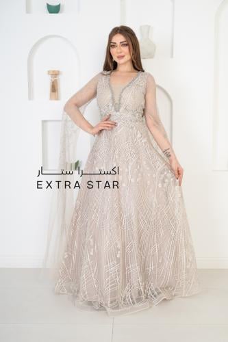 فستان سهره طويل مطرز بتصميم اكمام كيب