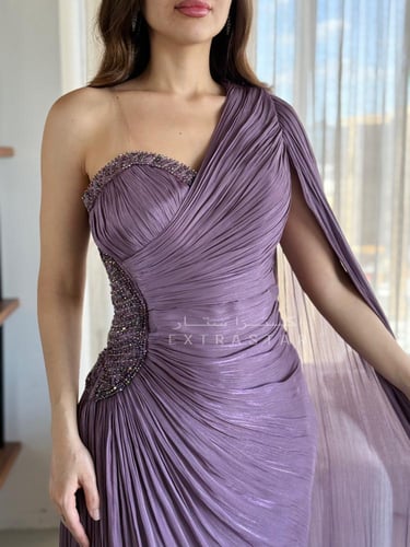 فستان سهرة موف بكتف واحد مع شال ناعم وتطريز جانبي...