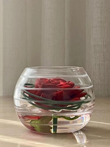 Mini unique rose “ red “