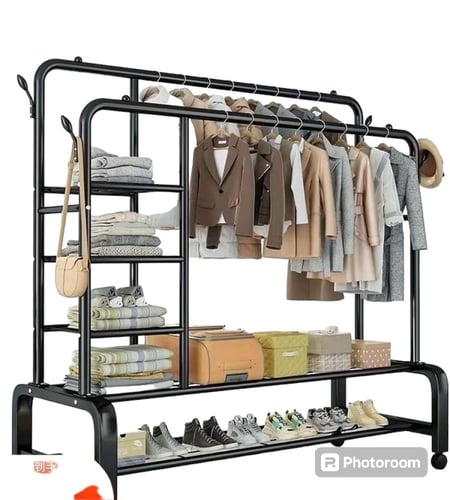 علاقة ملابس مزدوجة مع عجلات دوارة مزودة برفوف وعلا...